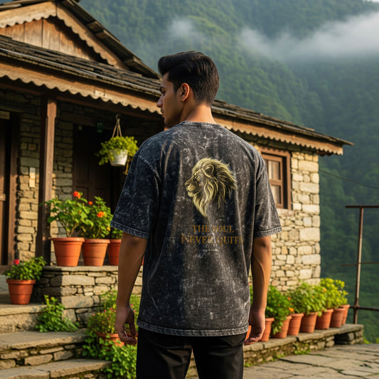 Unisex Black Acid Wash Oversized T‑Shirt – “The Soul Never Quits” Golden Lion Spiritual Streetwear Tee | Premium 280GSM Cotton